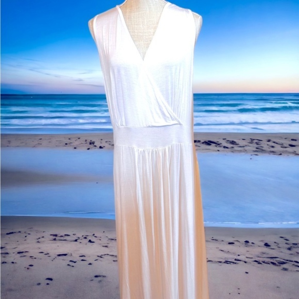 Molerania white tank sz 2XL maxi dress‎ NWT side slits gathers in middle, v neck